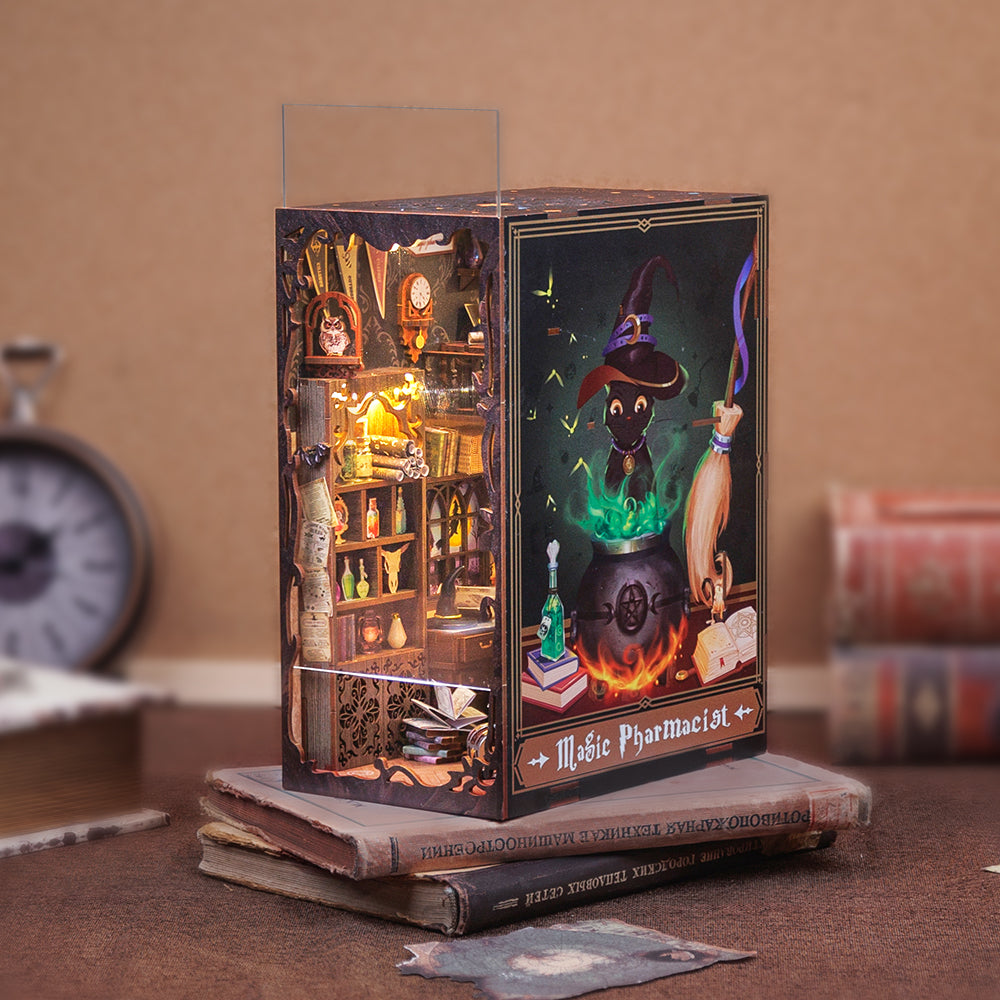 Magic pharmacist Book Nook Kit official product view 2