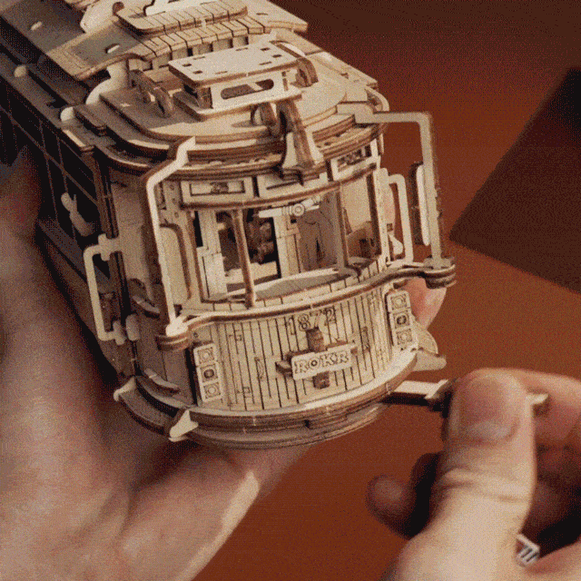 ROKR classic city Tram Model Kit completed product view
