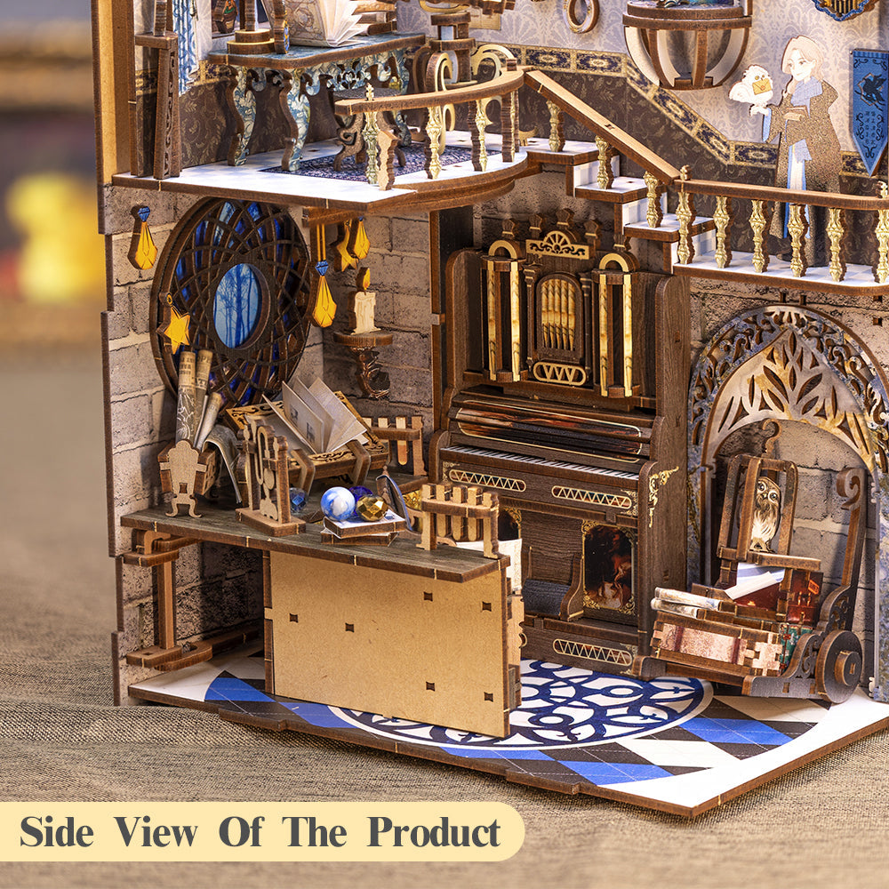 Nebula Common Room Book Nook Kit official product view 9