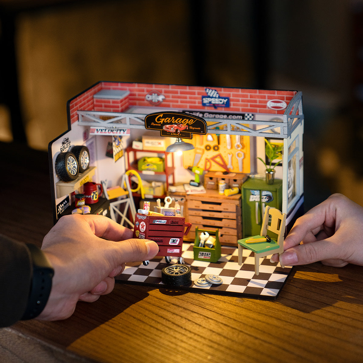 Garage Workshop Miniature Kit official product view 4