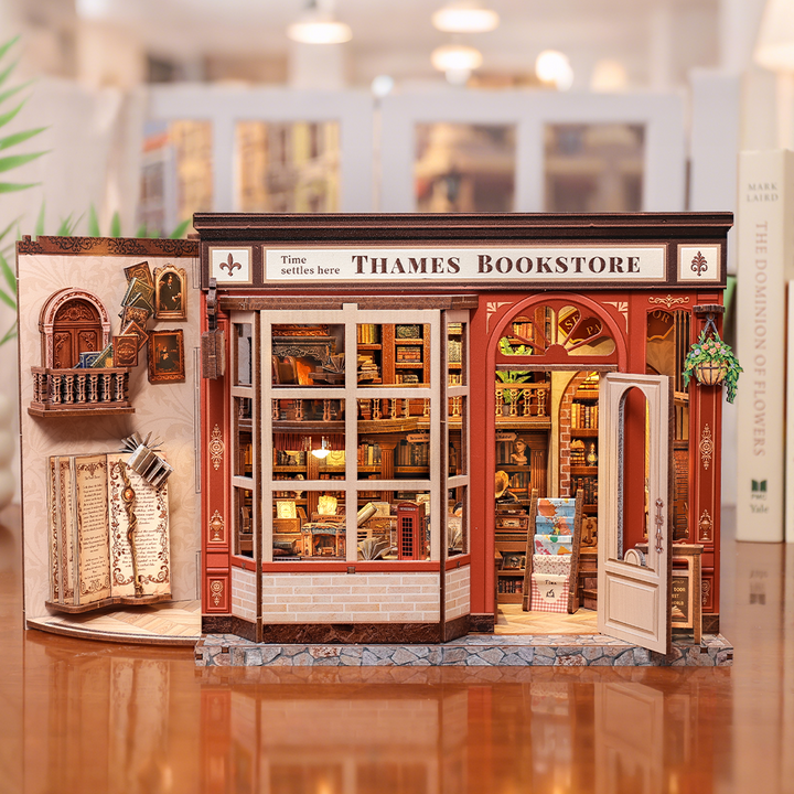 Thames Bookstore Miniature Kit official product view 2