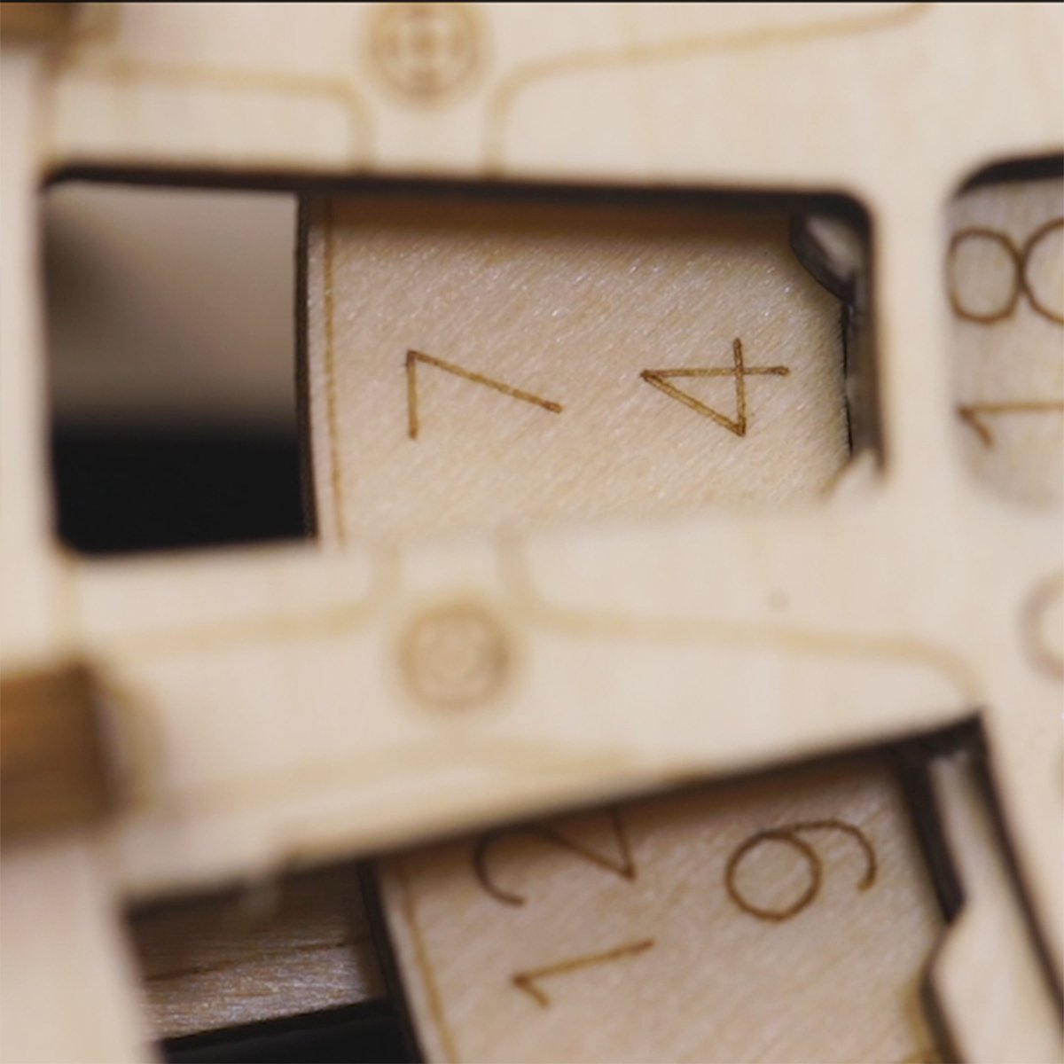 ROKR Prepetual Calendar Model Kit official product view 4