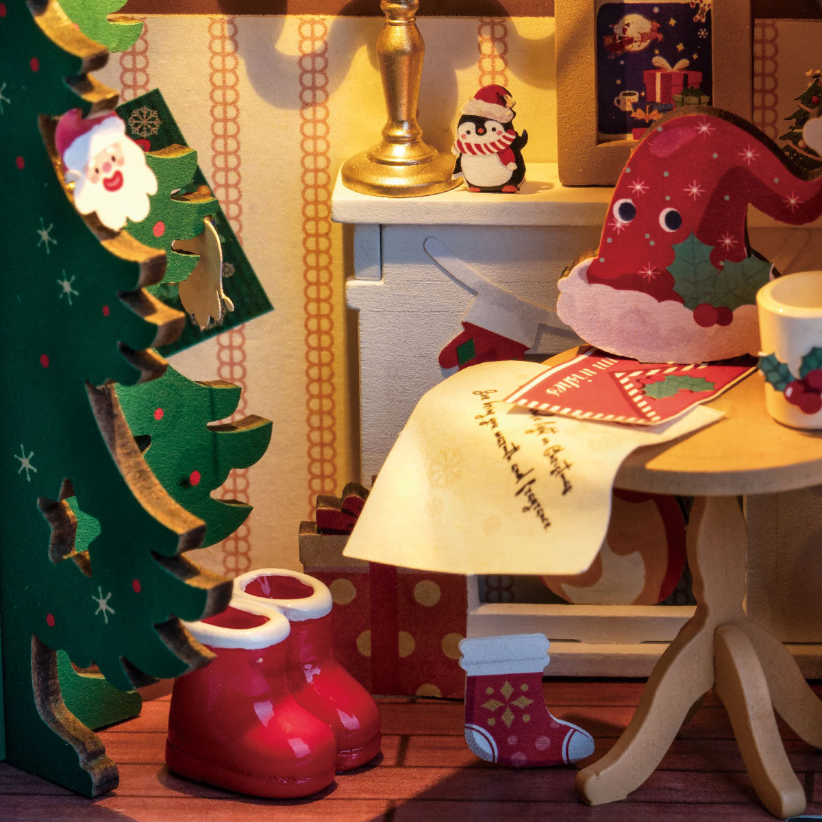 Twinkling Christmas House Miniature Kit official detail view 3