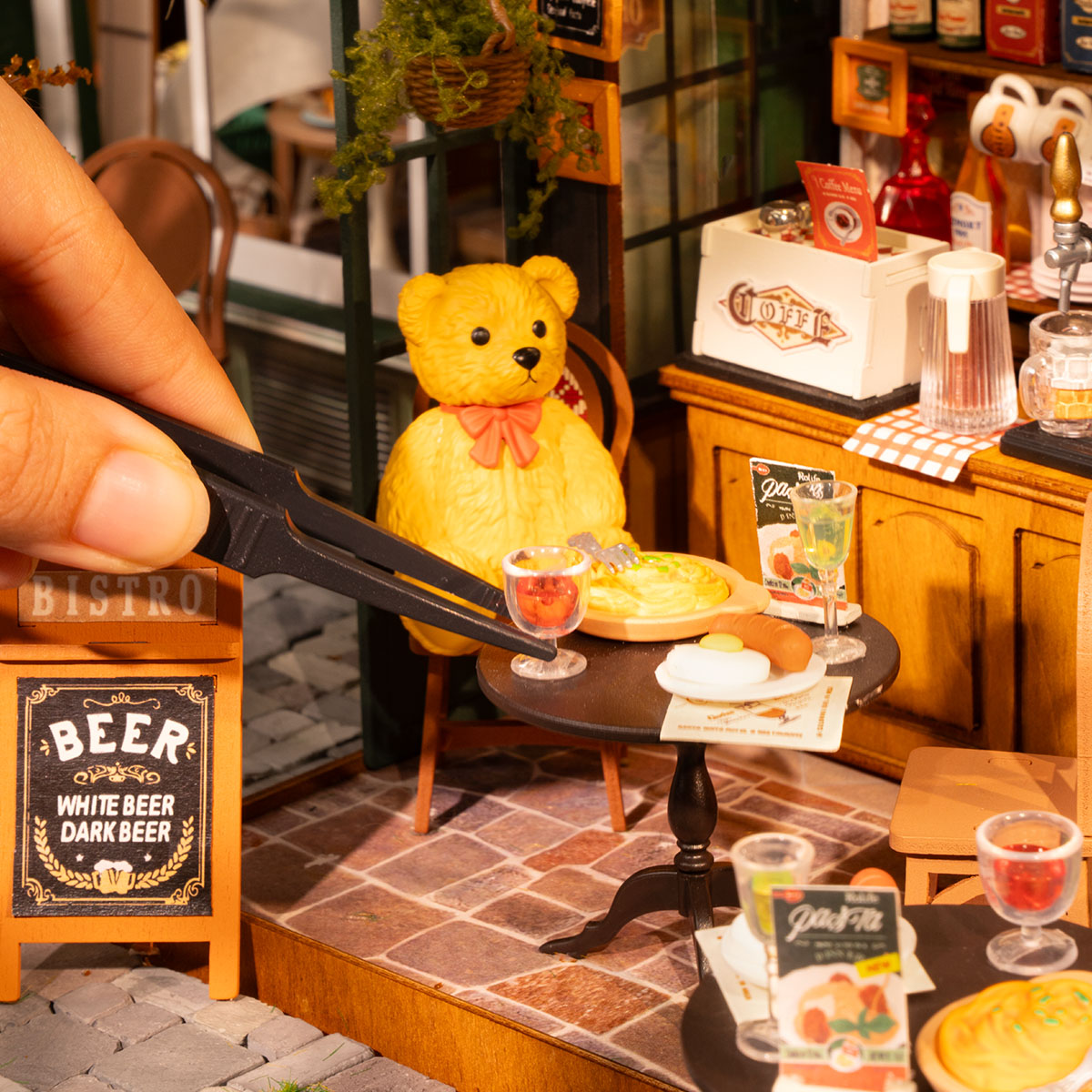 Tipsy Restaurant Miniature House Kit official product view 3