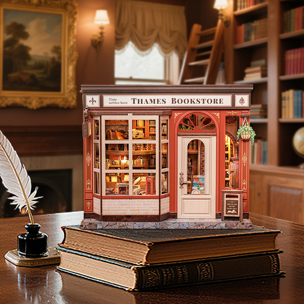 Thames Bookstore Miniature Kit official product view 3