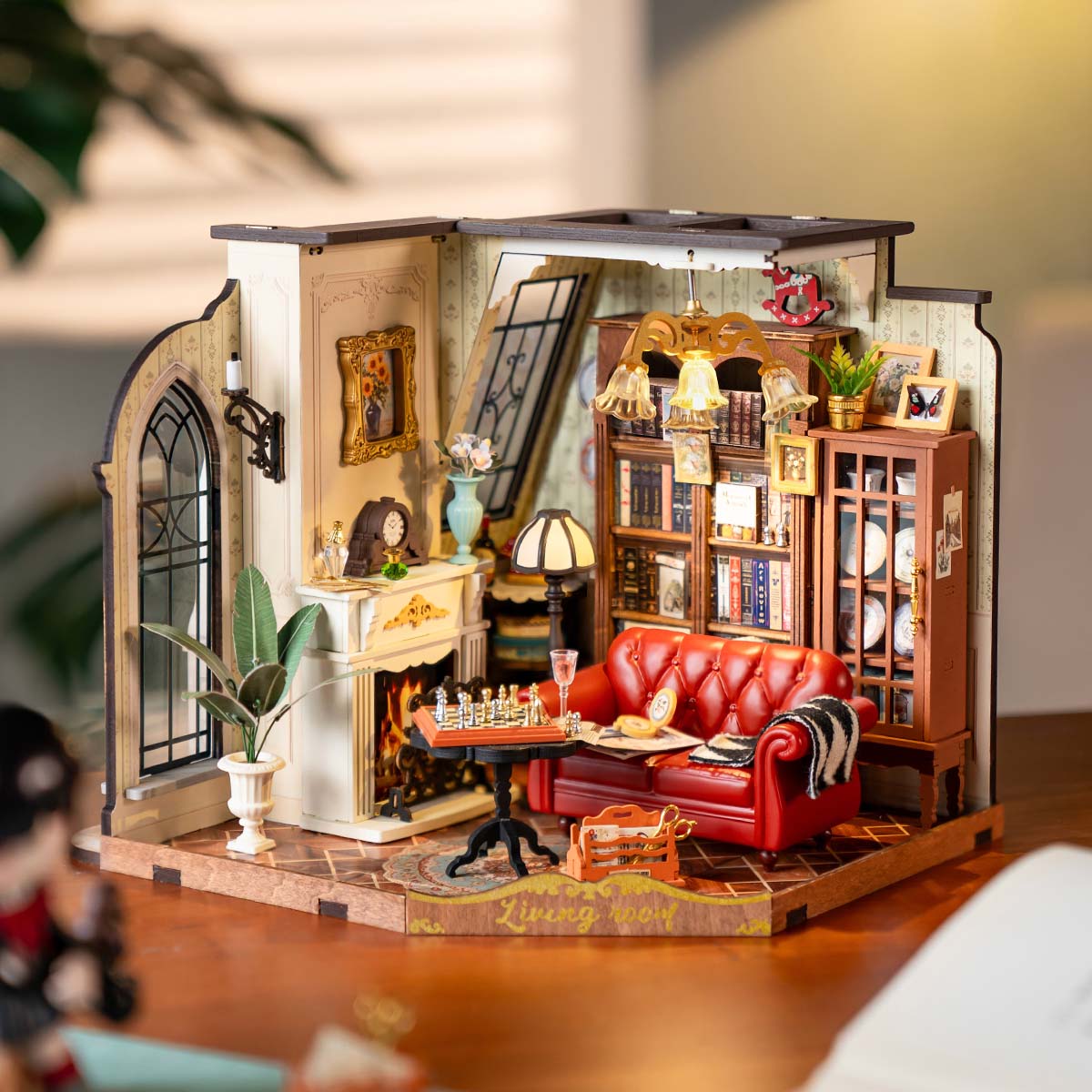 Catherine's Living Room Miniature House Kit official detail view 3