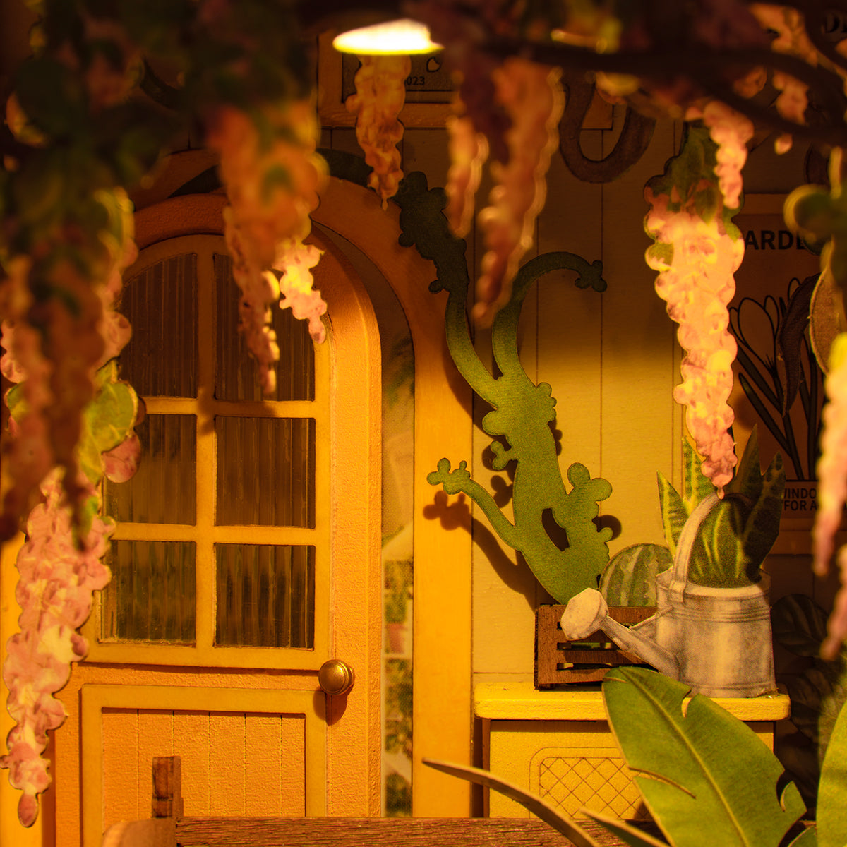 Holiday Garden House Book Nook Kit official detail view 9