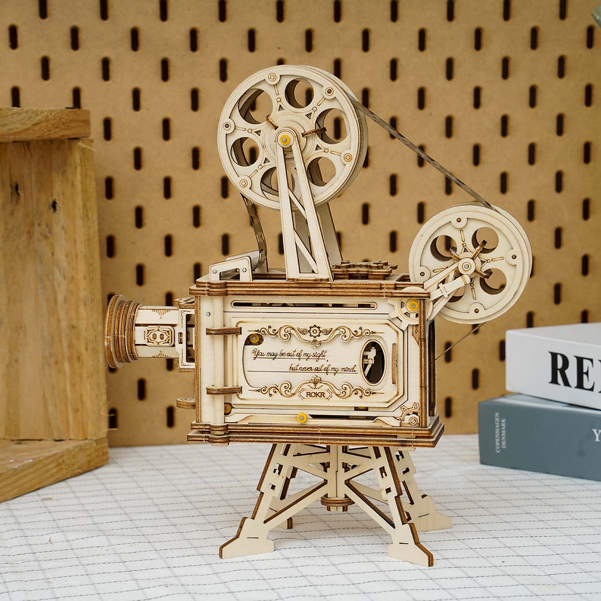 ROKR Vitascope Model Kit official product view 4