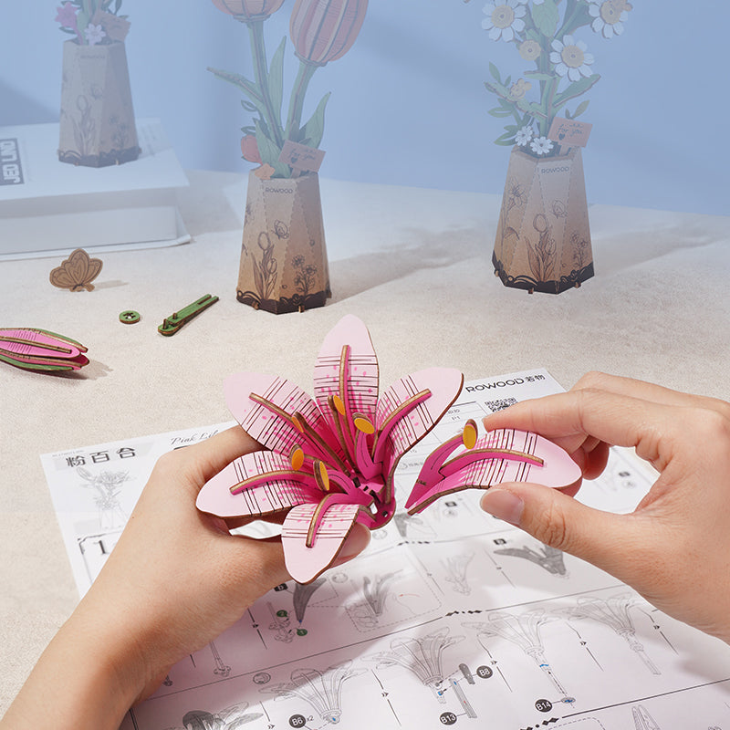 Rowood Pink Lily Creative Kit official product view 3