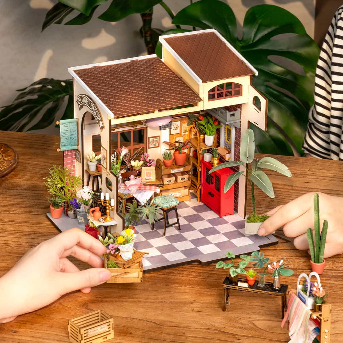 Emily's Flower Shop Miniature House Kit official detail view 4