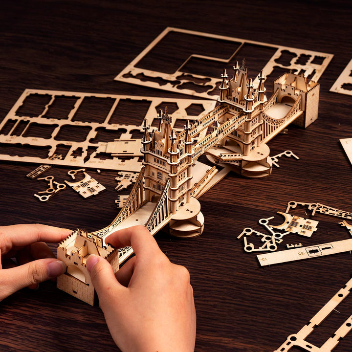 Rowood Tower Bridge Creative Kit completed product view