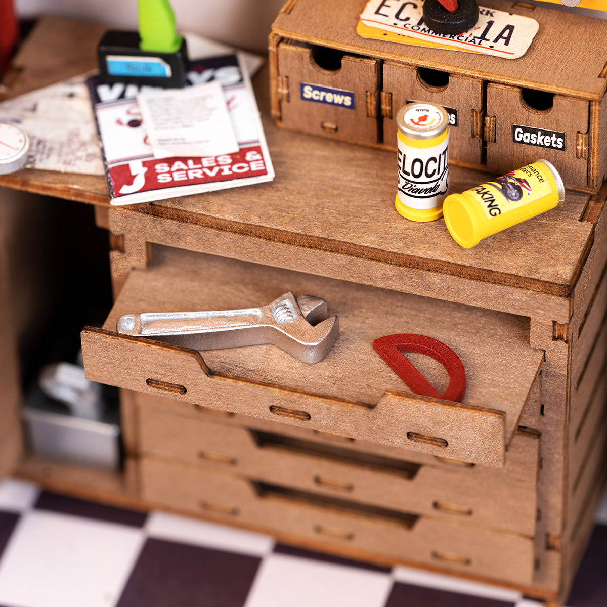 Garage Workshop Miniature Kit official product view 5