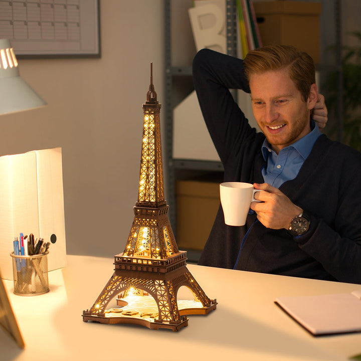Rowood Night of the Eiffel Tower Creative Kit completed product view