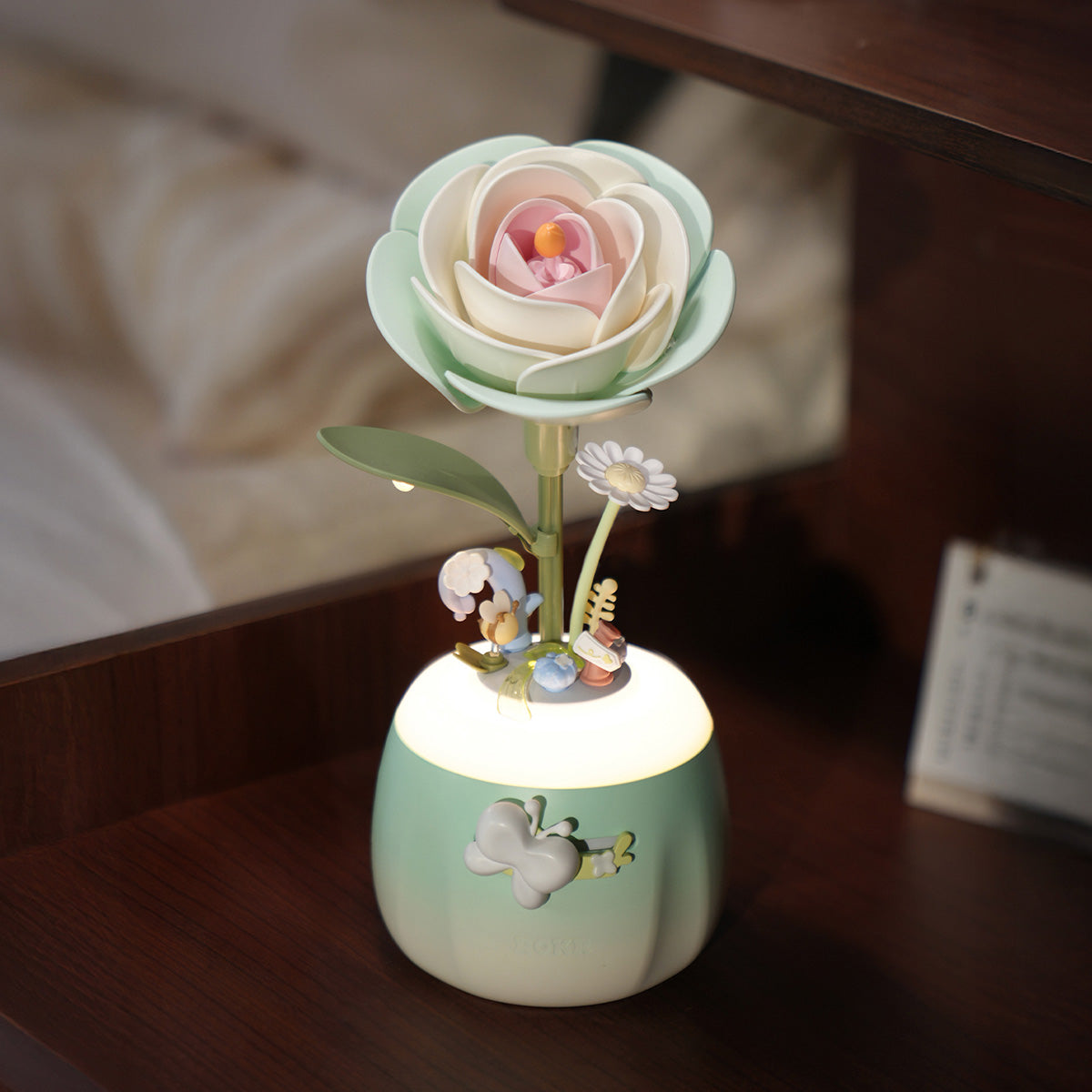 ROKR Minty Camellia Flower Lamp Kit official detail view 2