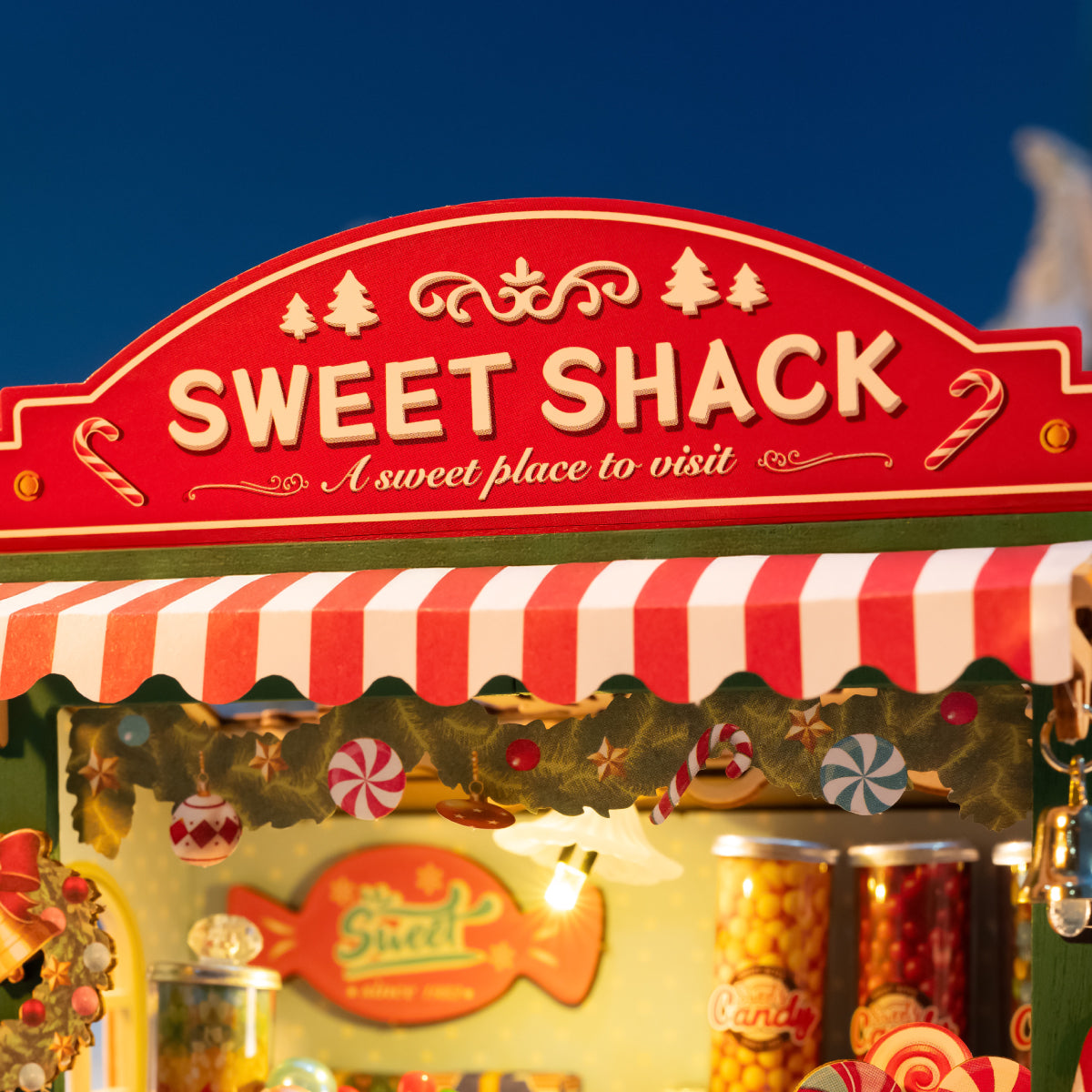 Christmas Candy Stand Miniature Kit official detail view 6
