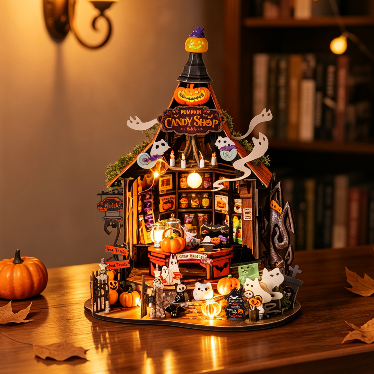 Haunted Candy House Miniature Kit official detail view 3