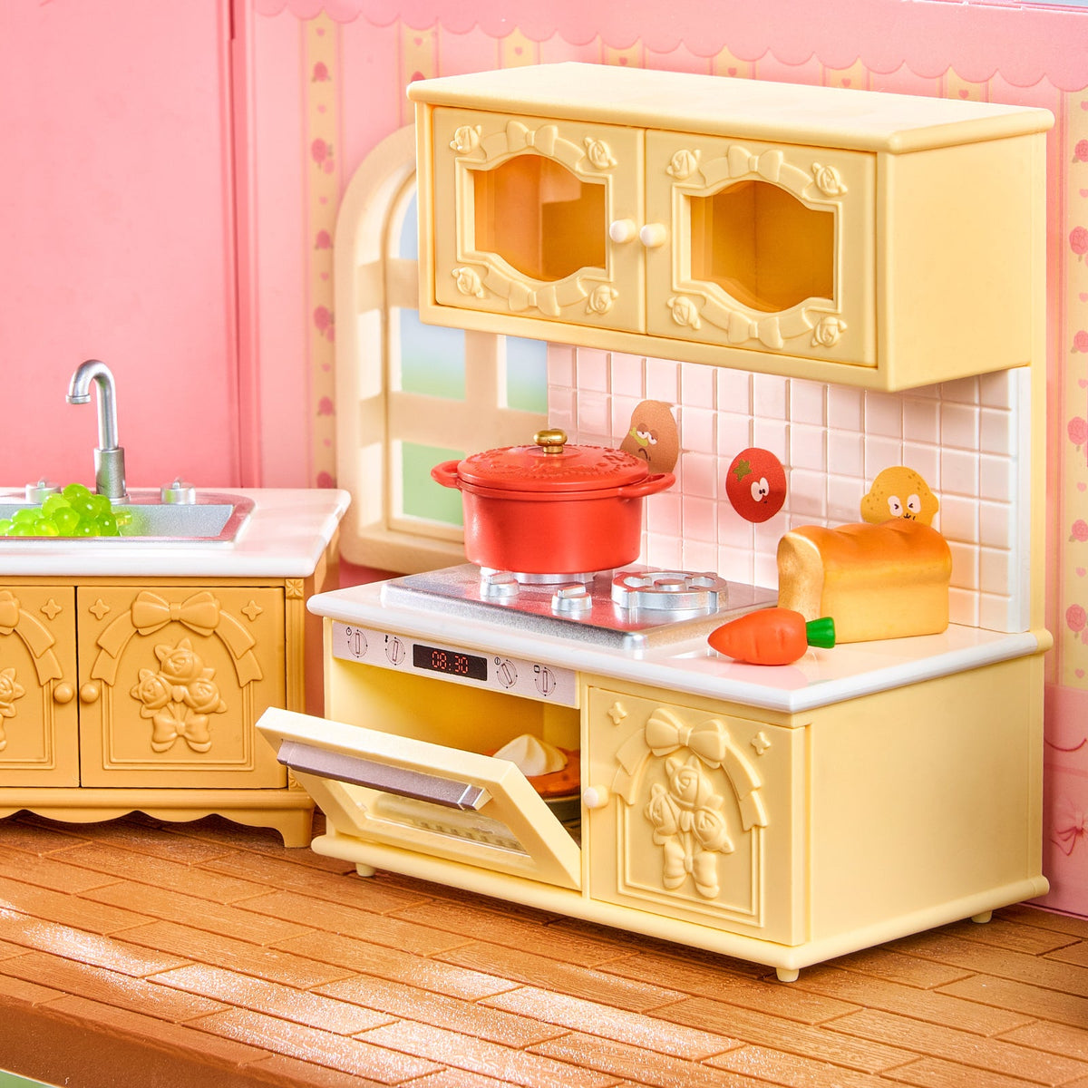 Fairy Rose Cottage Dollhouse Kit official detail view 11
