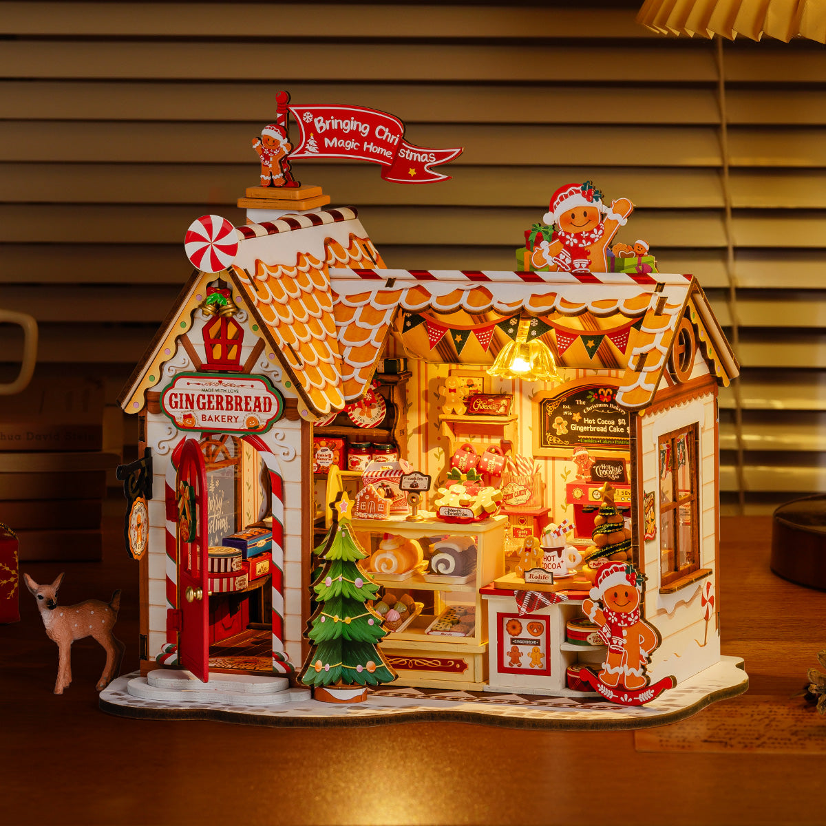 Gingerbread House Miniature Kit official detail view 5