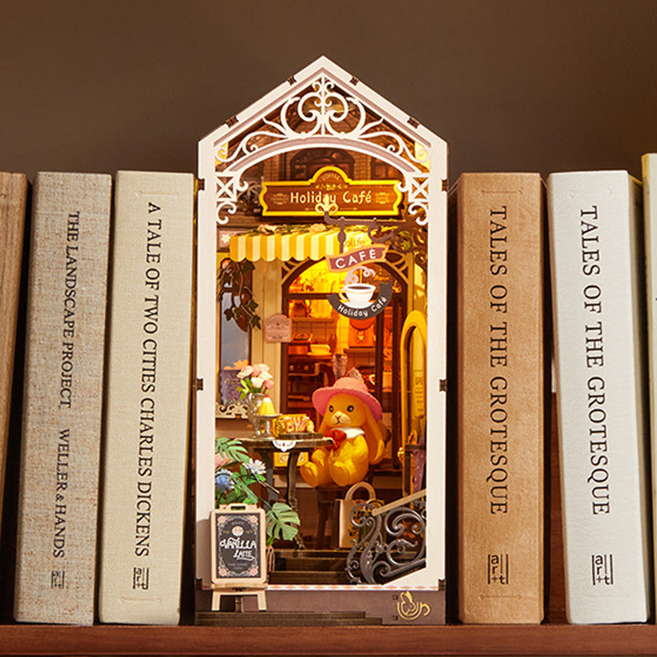 Holiday Café Book Nook Kit official detail view 3