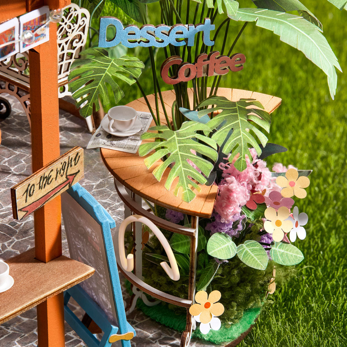 Leafree Café Miniature House Kit official detail view 3