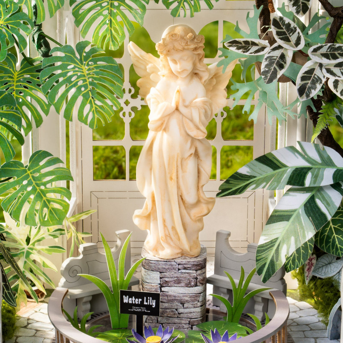 Oxygen Oasis Miniature House Kit official detail view 5