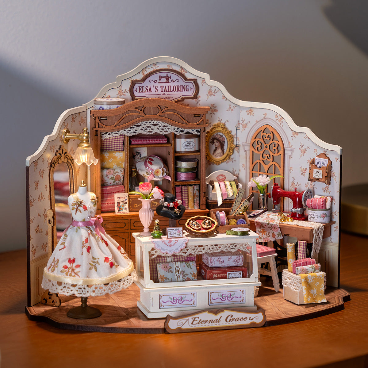 Elsa's Tailoring Miniature House Kit official detail view 4