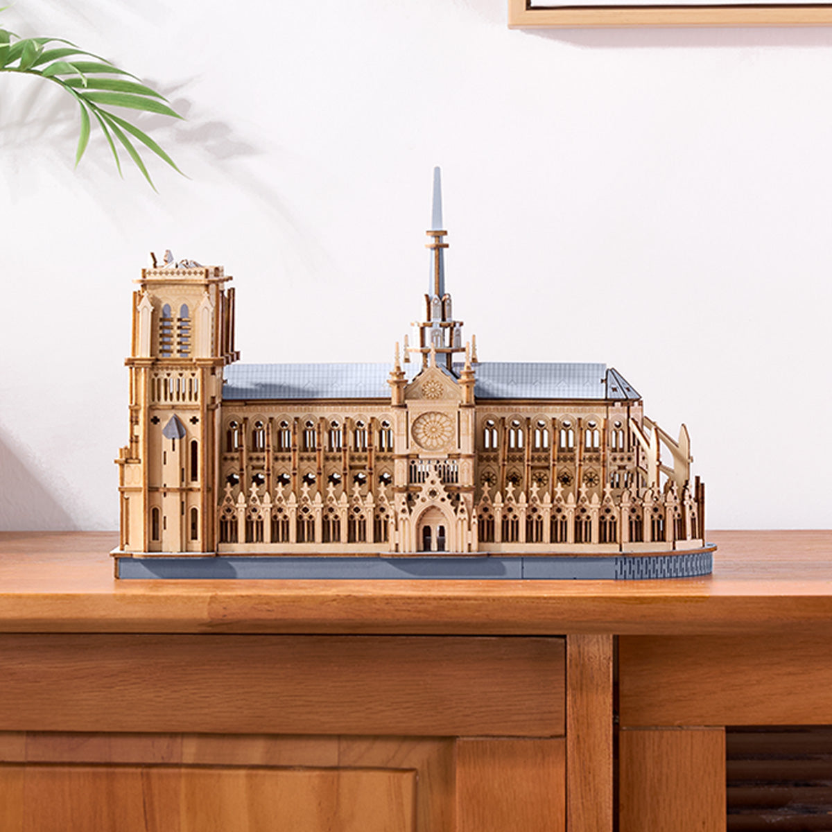 Rowood Paris Cathedral Wooden Model Kit official detail view 5