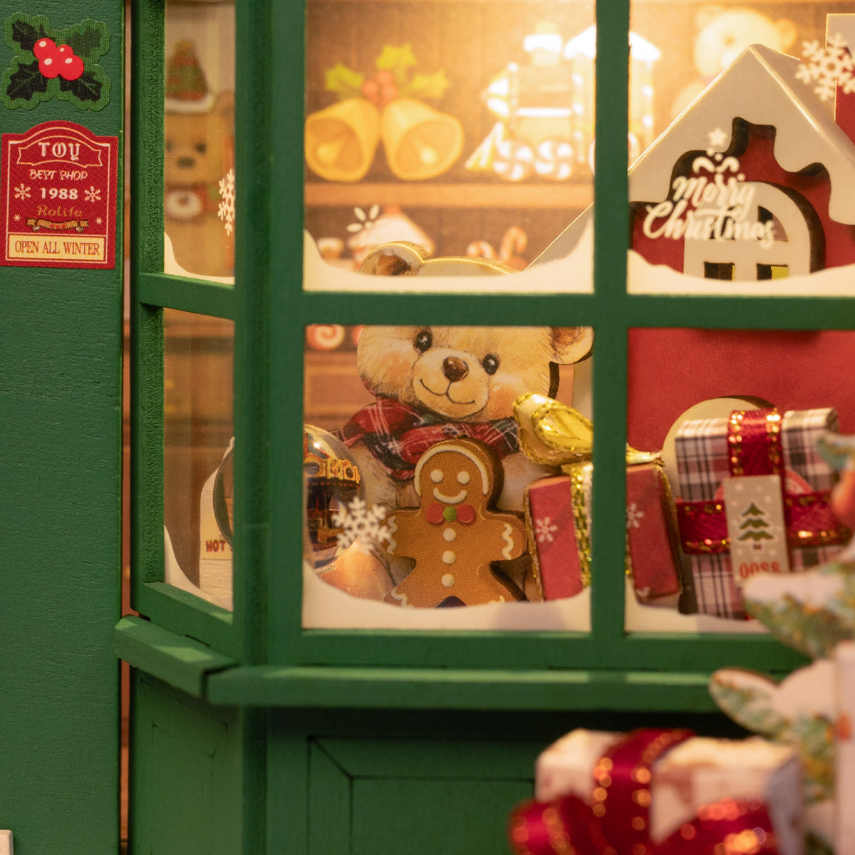 Santa's Toy Shop Miniature Kit completed product view