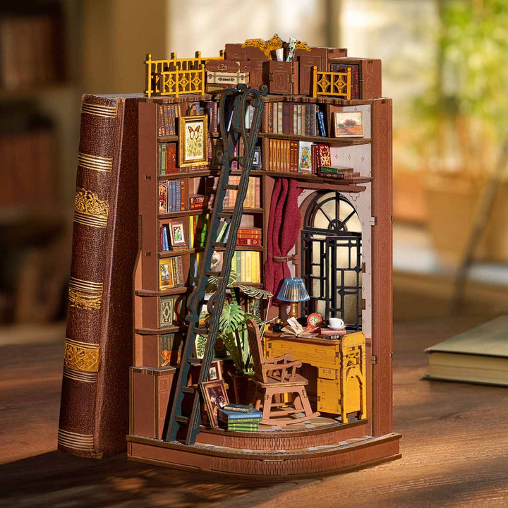 Silent Corner Study Book Nook Kit official detail view 2