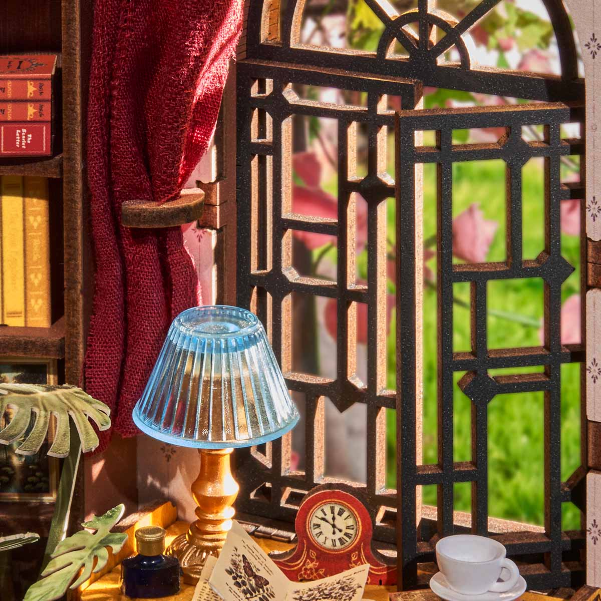 Silent Corner Study Book Nook Kit official detail view 5