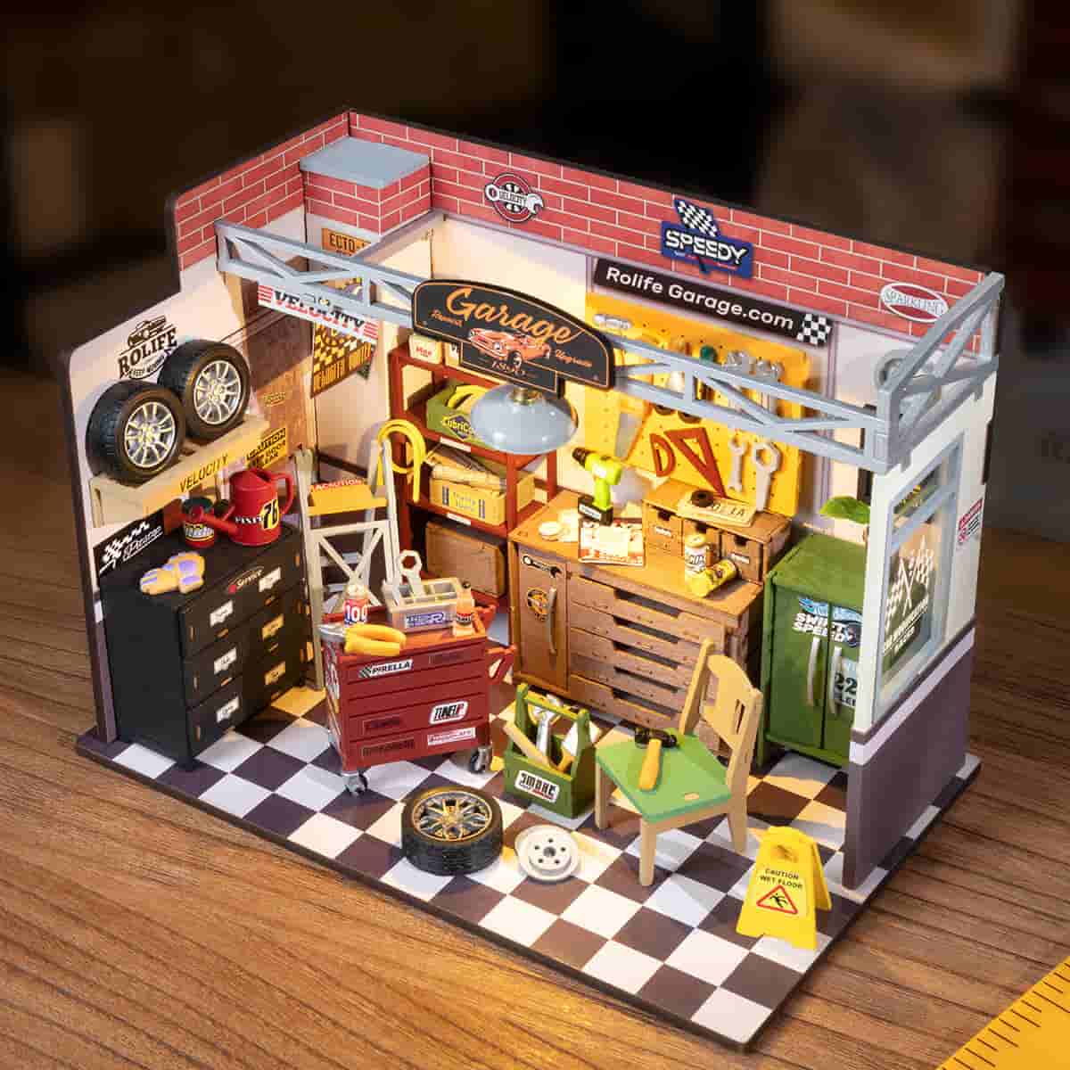 Garage Workshop Miniature Kit official product view 3