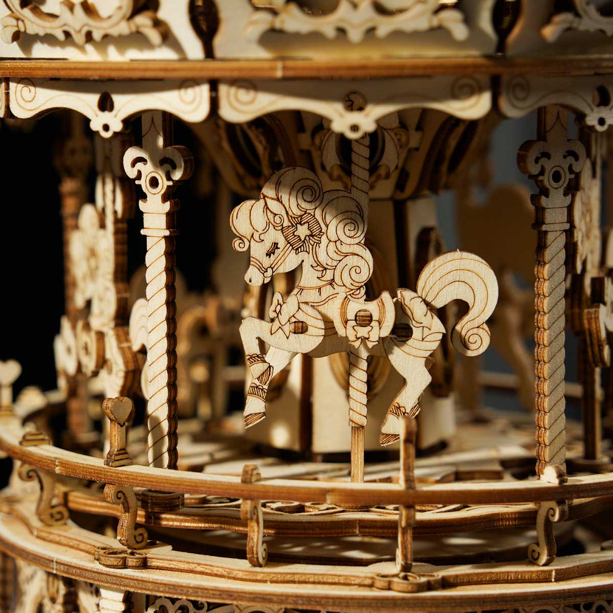 ROKR Romantic Carousel Model Kit completed product view