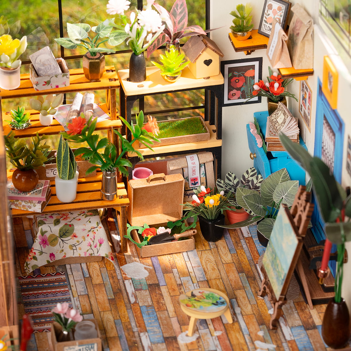Cathy's Flower House Miniature Kit official detail view 5