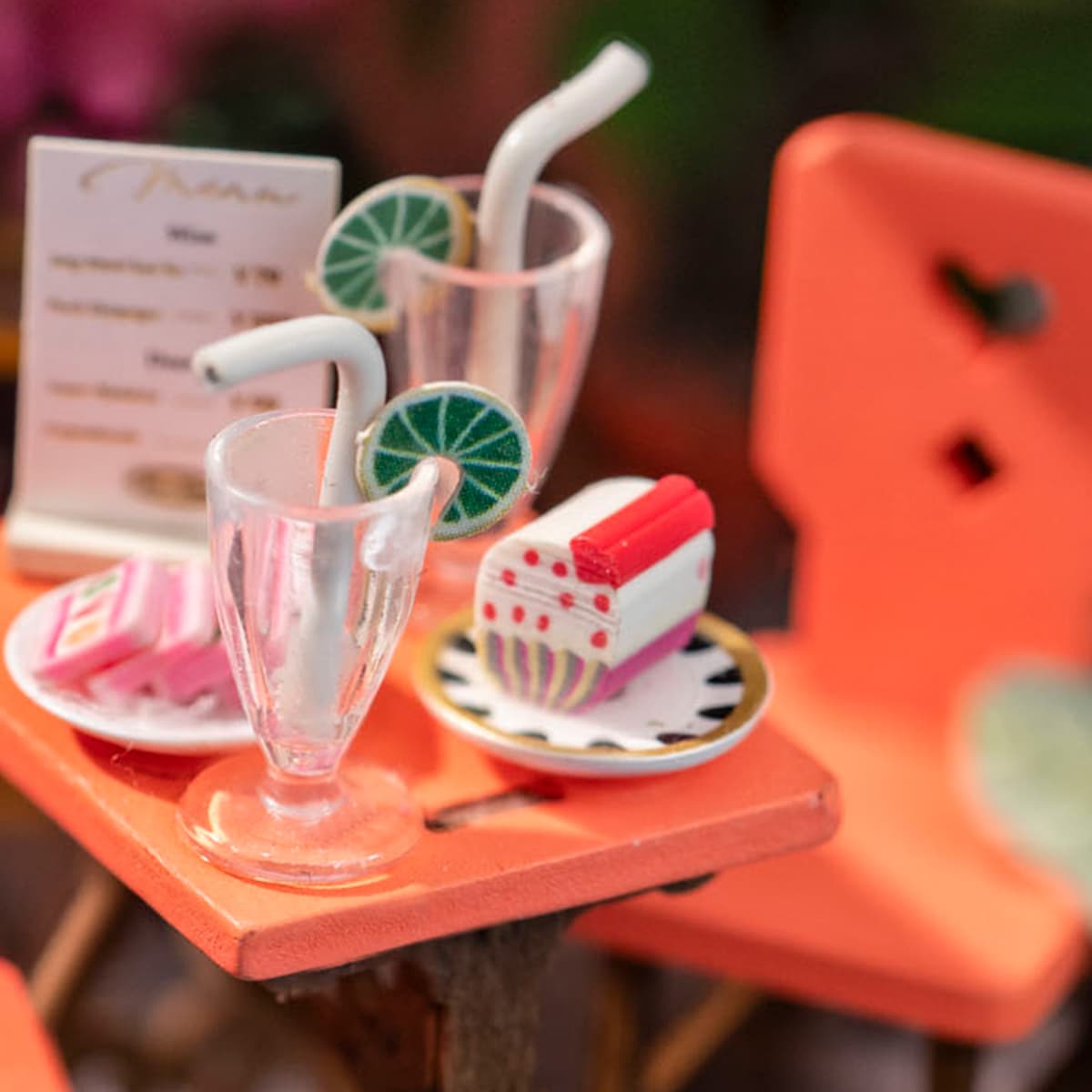 Sea Holiday Restaurant Miniature Kit official product view 5