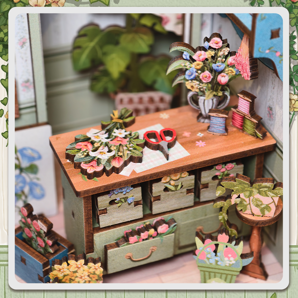 Champs-Élysées Florist Book Nook Kit official product view 7