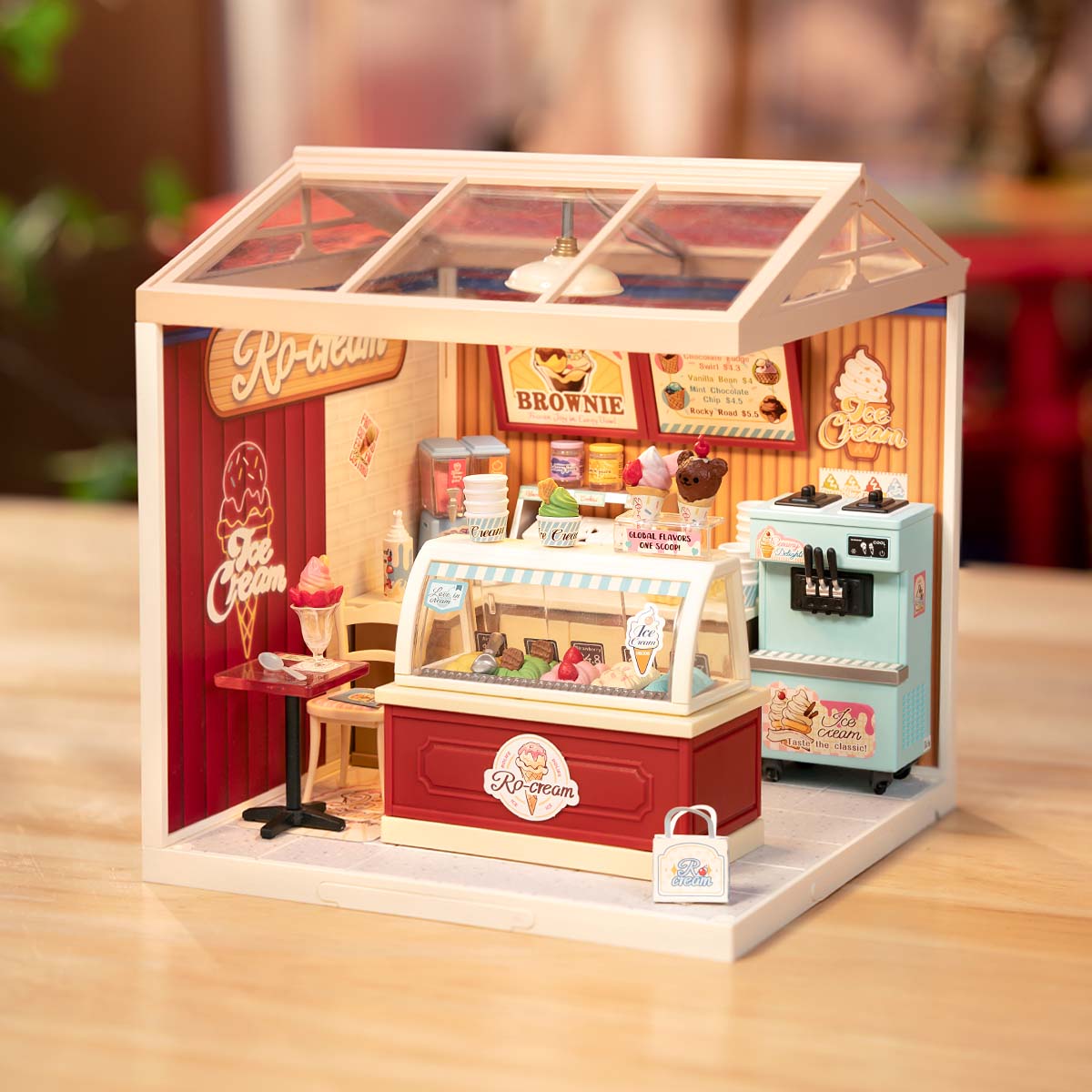 Flavorful Ice Cream Miniature Kit completed product view
