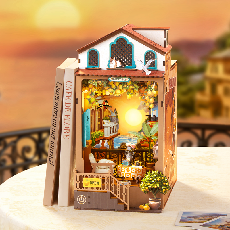 Sunset Isle Book Nook Kit official detail view 2