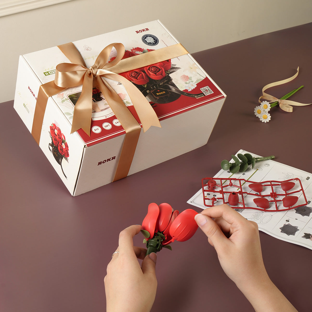 ROKR Red Rose Bouquet Kit official detail view 6